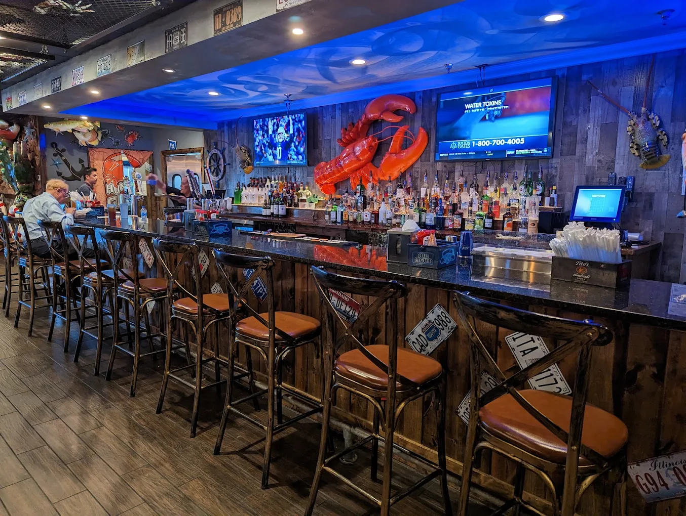 Hungry Crab bar